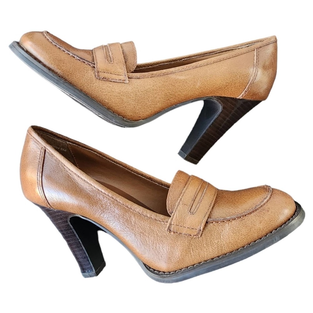 nwot WHITE MOUNTAIN "Washington" British tan Leather Heel Loafers. SIZE 8M